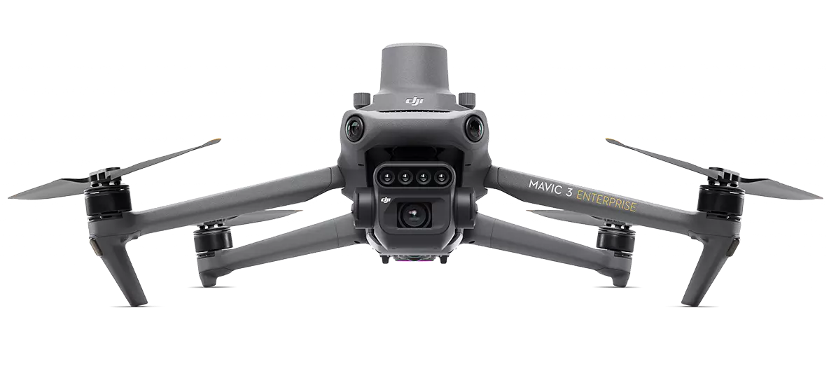 DJI Mavic 3M de frente, con los cuatro sensores multiespectrales y la cámara RGB