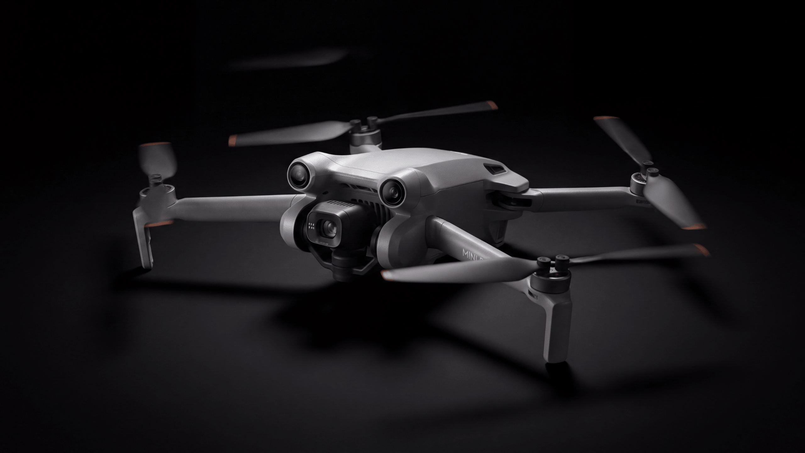DJI Mini 5 Pro y DJI Lito